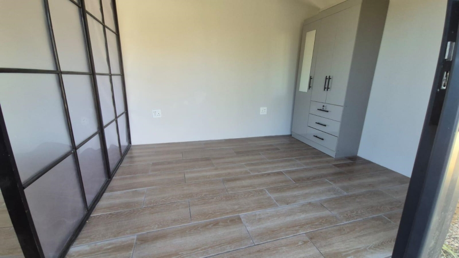 To Let 1 Bedroom Property for Rent in Heiderand Western Cape